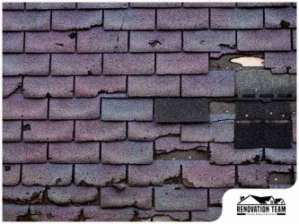 Cracking vs. Splitting Shingles: What Are the Differences?