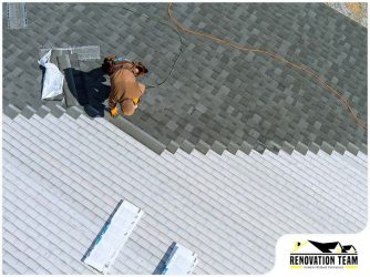 Why Is Hiring Roofing Professionals Better Than DIY?